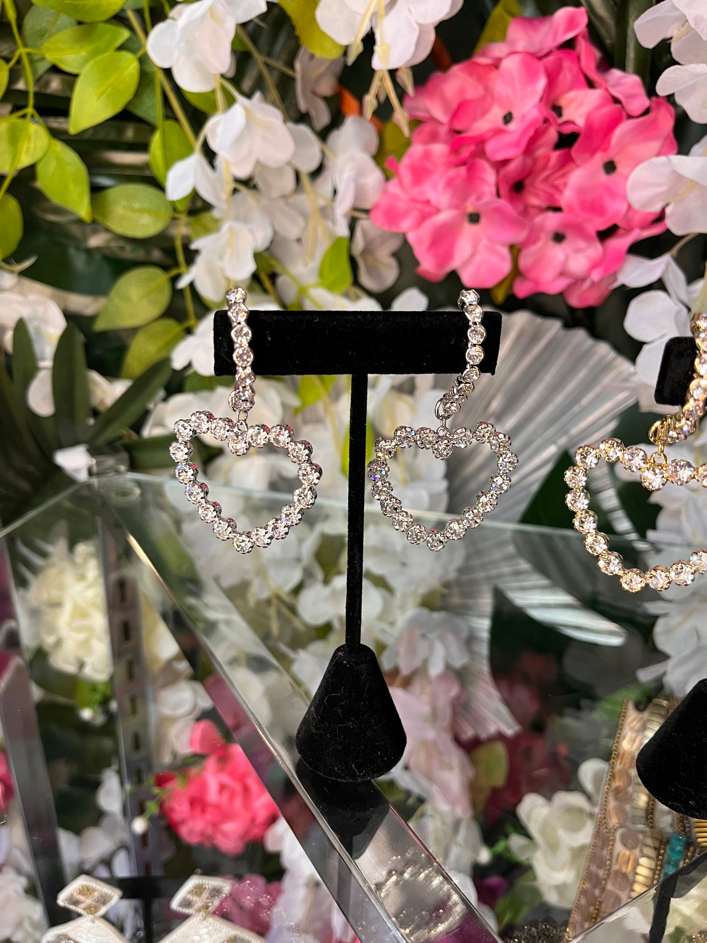 Dangling Hearts Earrings