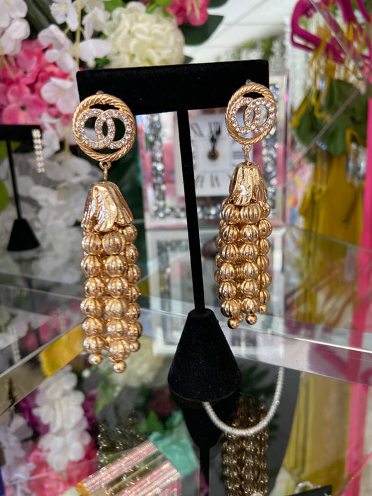 Dangling Diva Earrings